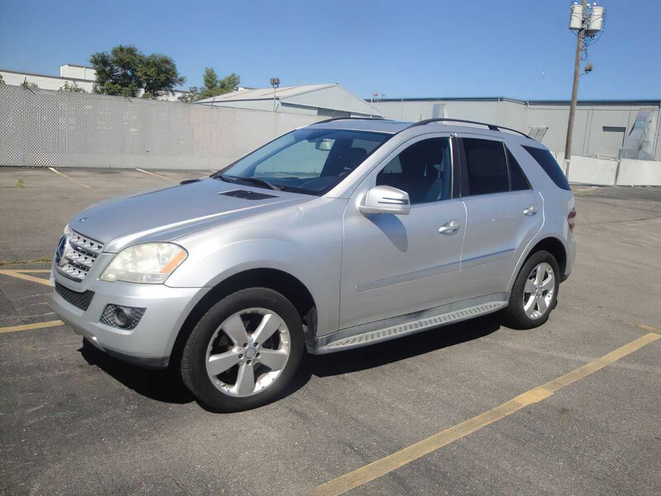 Mercedes-Benz M-Class ML 350 4MATIC      2011