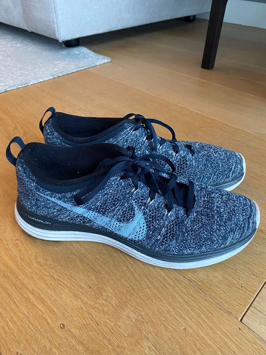 NIKE Flyknit Lunar 1