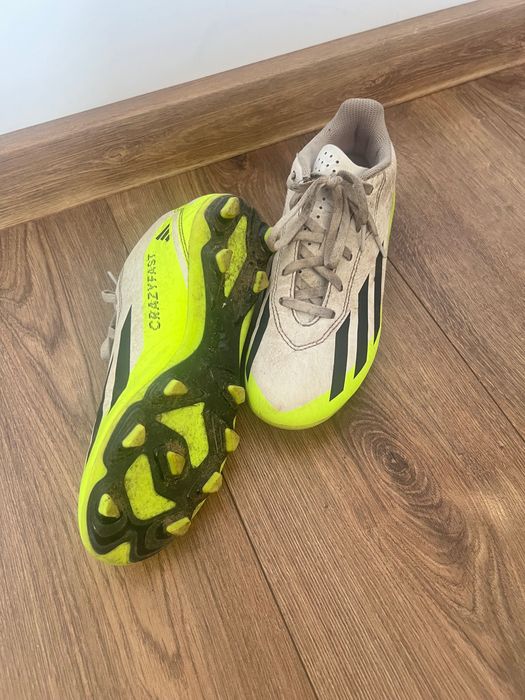 Buty sportowe korki addidas