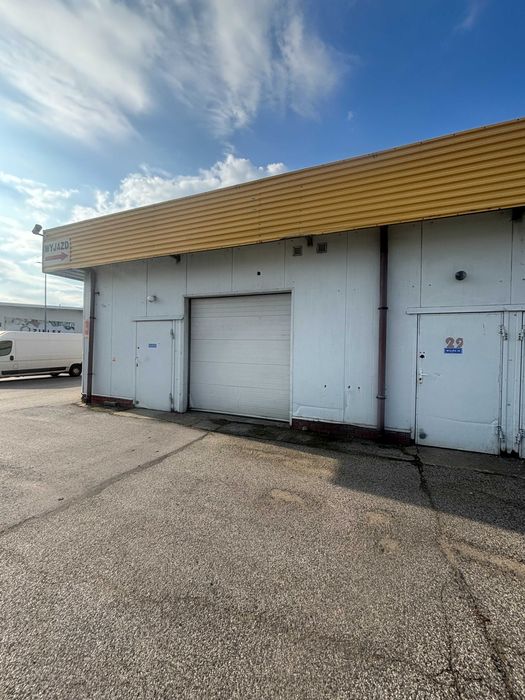 BOX handlowy 72 m² – Rynek Zjazdowa – przygotowane pod chłodnię