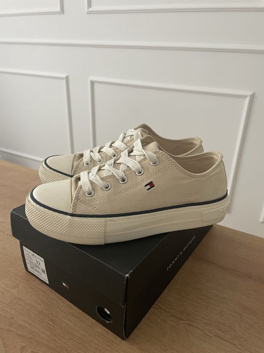 Trampki unisex Tommy Hilfiger roz 32 bezowe