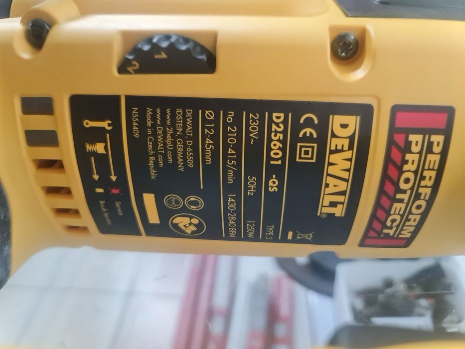 Продається перфоратор електричний DeWALT 1250wt d 25601