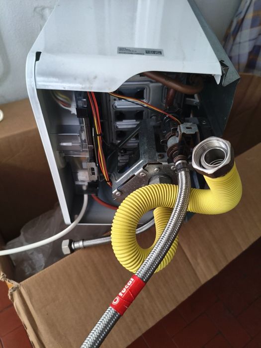 Esquentador Eletrônico e Ventilado