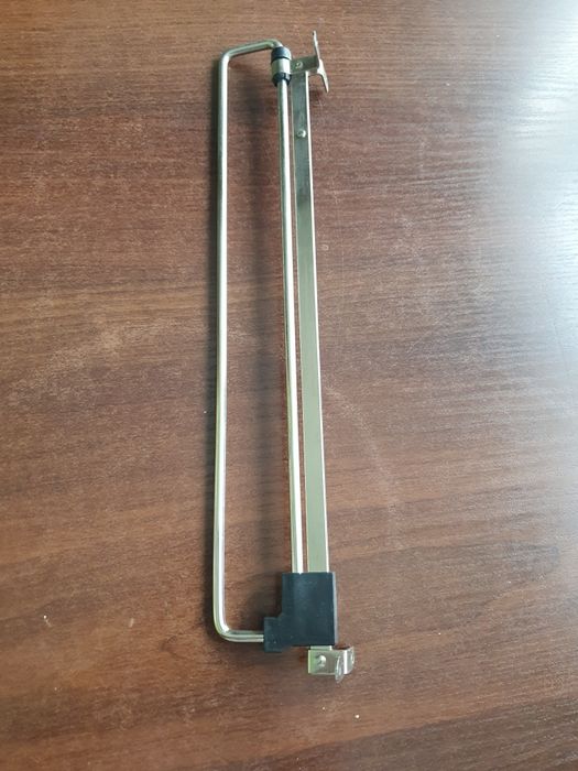 Wysuwany wieszak do garderoby