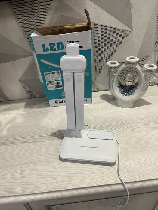 Настольна led лампа