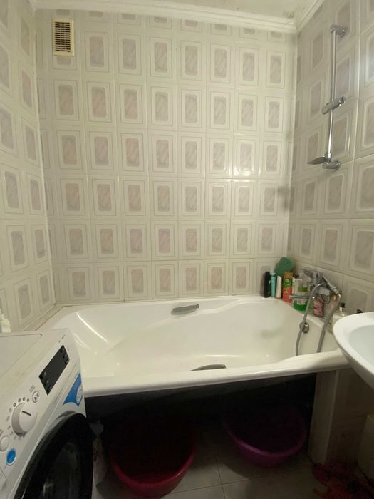 2-кімн. "чешка" по вул. Івасюка ( район Черемош).