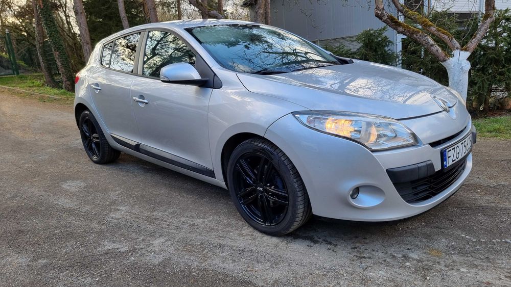 Renault Megane 1.6 niski przebieg