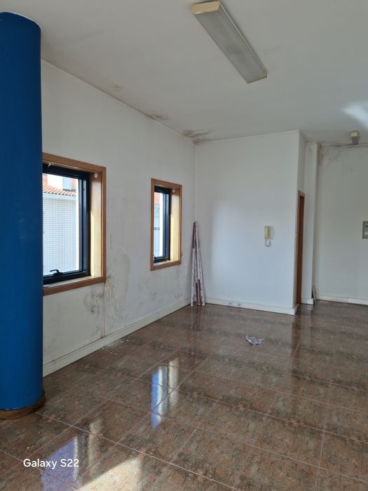 Arrenda-se ou Vende-se