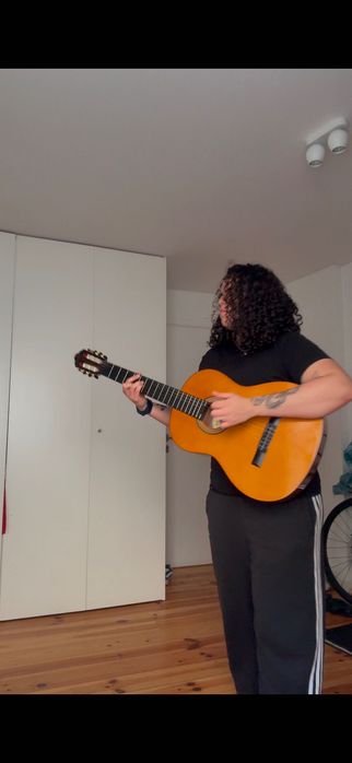 Aula de Guitarra acústica para iniciantes