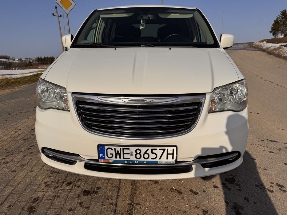 Chrysler town & country