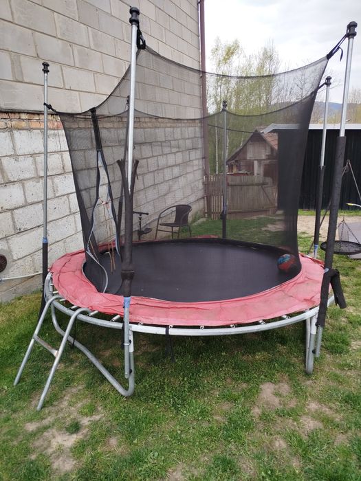 Trampolina ogrodowa