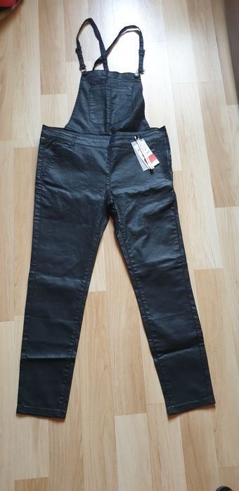 Spodnie ogrodniczki woskowane roz.42 Stradivarius nowe czarne