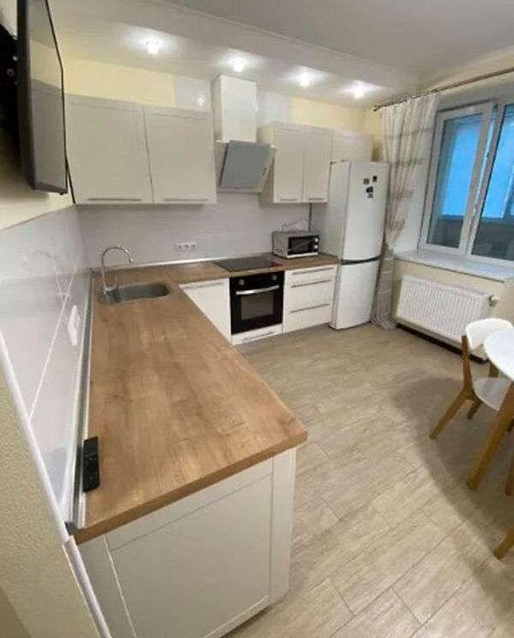 Apartment in Sofiivska Borshchahivka - View 3