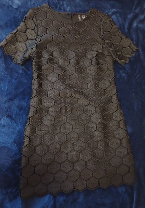 Чорна сукня майже нова