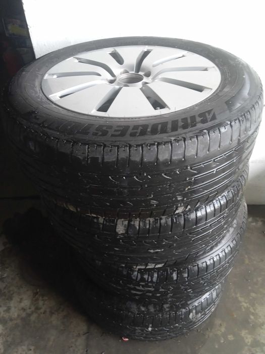 Jantes Audi 235x60xR18 Pneus Bridgestone