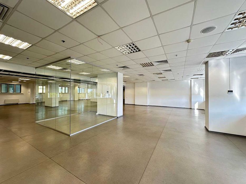 Оренда офісу 740 кв.м. у БЦ Європа — окремий поверх для вашого бізнесу