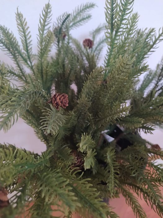 Planta artificial Pinheiro (haste) - NOVO