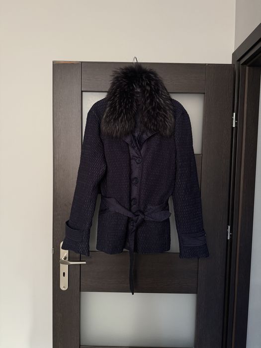 Kurtka damska pikowana z futerkiem granatowa rozmiar 44