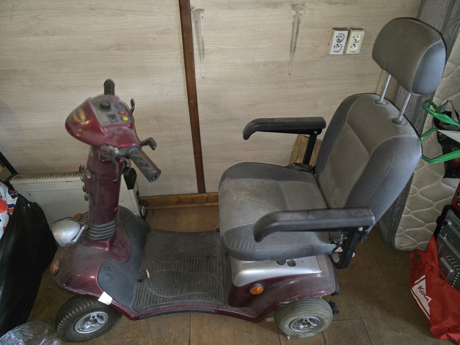 Skuter elektryczny inwalidzki 4-kołowy dla seniora