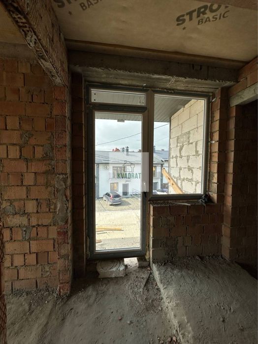 Продам котедж від власника у центрі мікрорайона Жовтневого