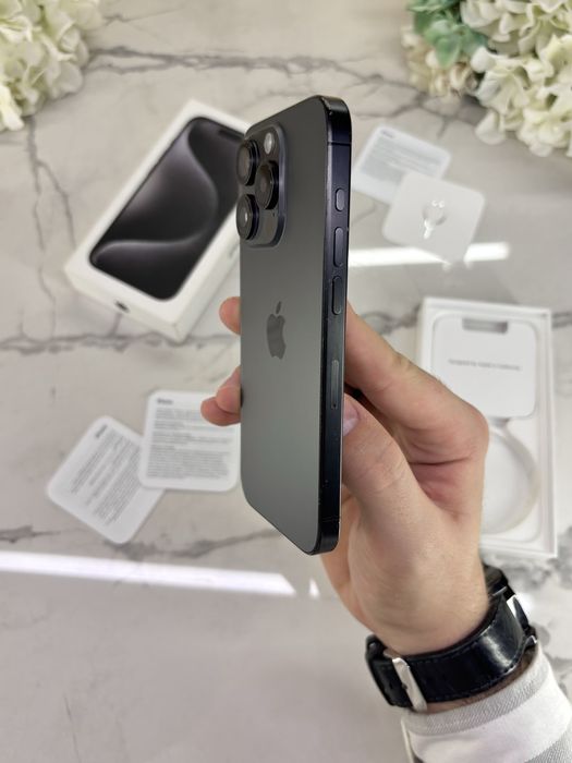 Чудовий iPhone 15 Pro 128GB Neverlock BlackTitanium (Магазин Гарантія)