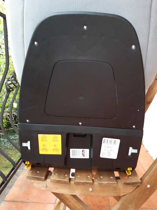 Fotelik Maxi Cosi Pearl Pro 2 i-Size z bazą Maxi Cosi FamilyFix 2