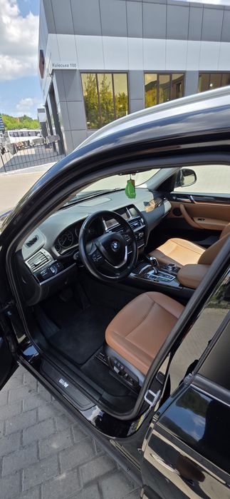 В продажі BMW X3 2014 року,рестайлінг
