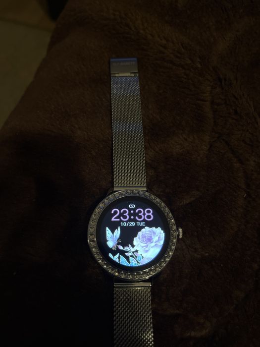 Smartwatch na branzoletce sn91