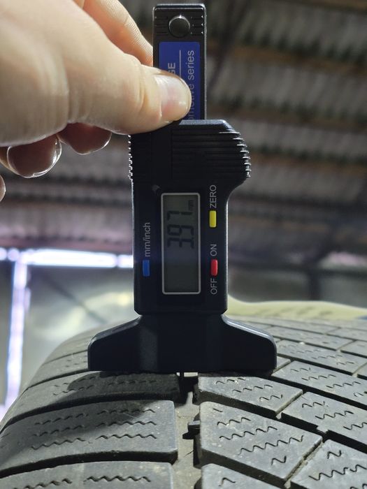 Goavto Terminal купити бу зимові шини Continental 255 45 r19 2016р 4мм