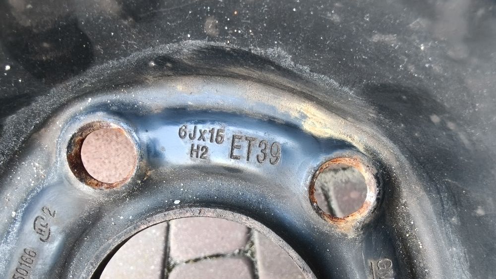 Felgi stalowe opony Goodyear R15