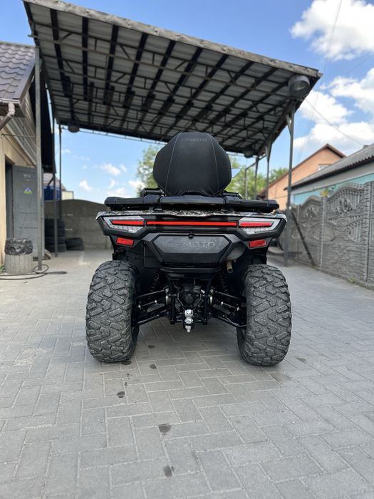 CFMOTO 520L EPS 4+4 .