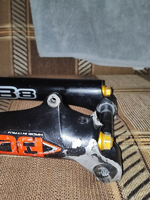 Marzocchi Bomber 888 RC 200mm