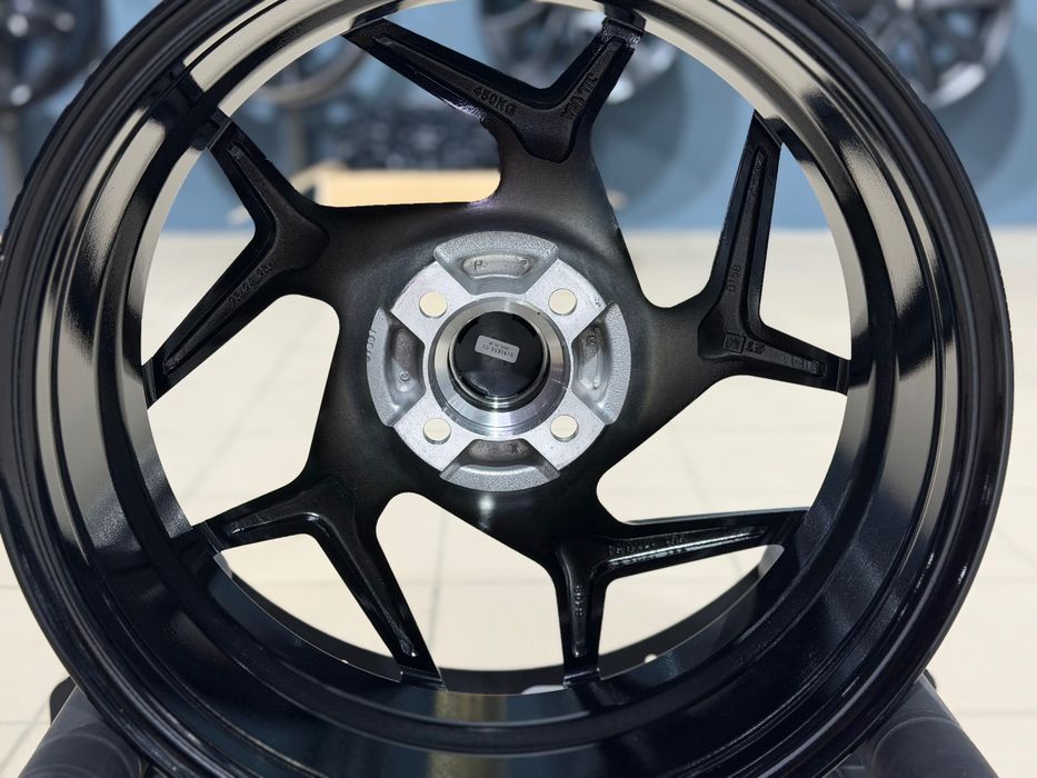 Нові диски Ford R17 4x100 REPLICA FD561 Black Machined Face