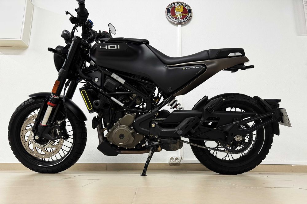 Husqvarna Svartpilen 401 (8/2022)