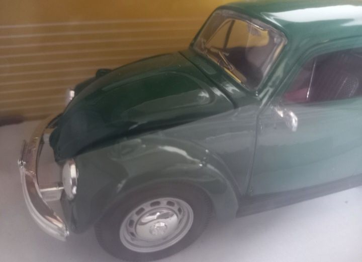 Volkswagen Beetle escala 1:24 novo