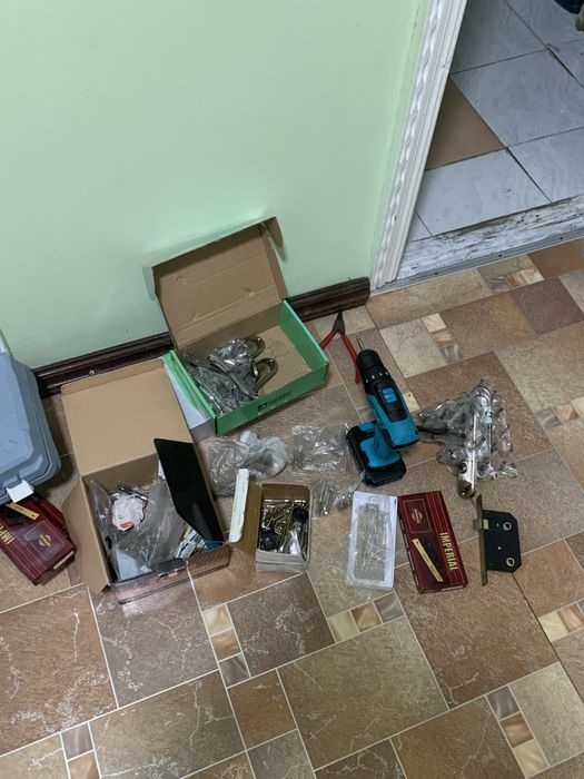 Заміна Замків на Вхідних та міжкімнатних Дверях