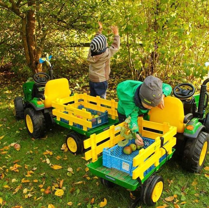 Ciągnik na akumulator JOHN DEERE traktorek z przyczepką PEG PEREGO