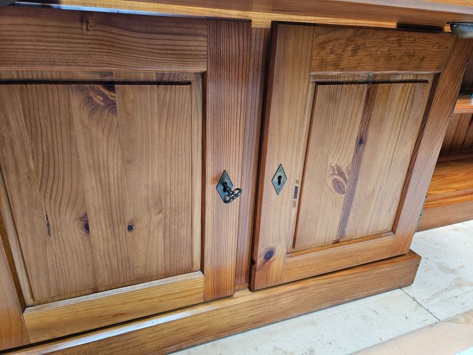 Móvel em madeira maciça estilo rústico - óptimo e