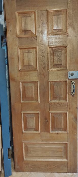 Двері дерев'яні вхідні