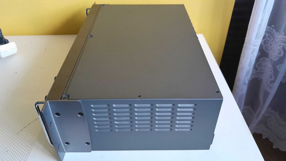 Behringer X32 Rack mikser cyfrowy