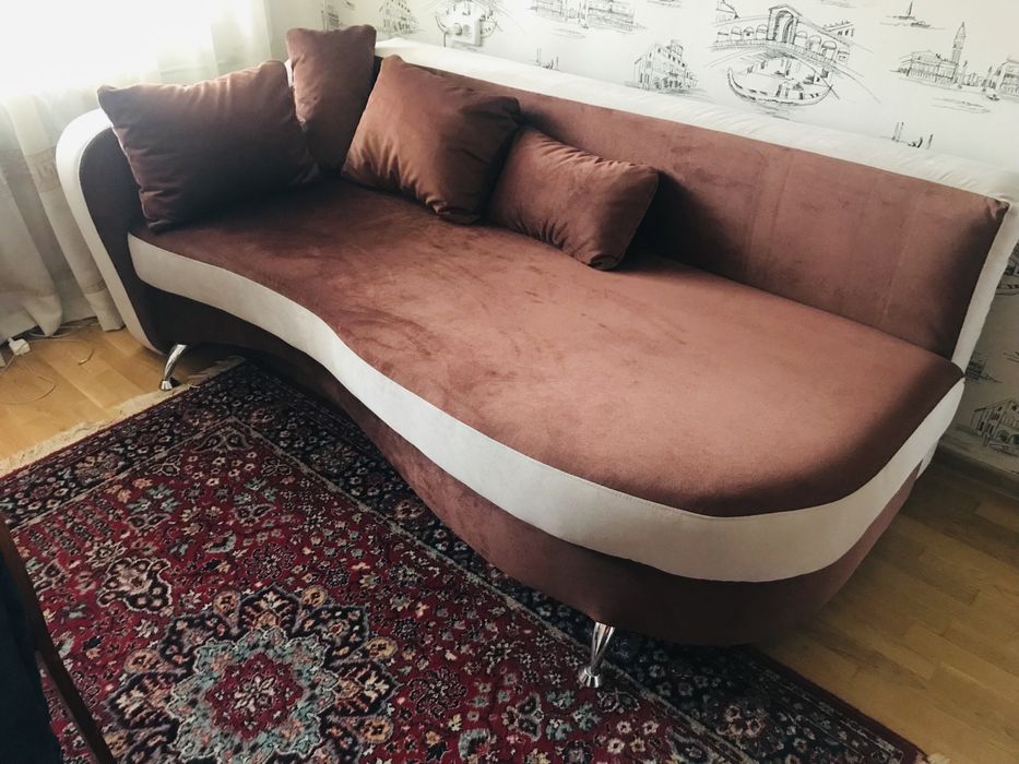 Диван (повністю відреставрований)