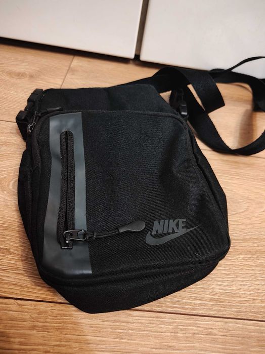 Listonoszka Nike