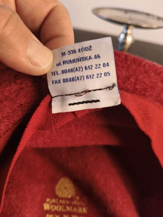 Miękki czerwony kapelusik wełniany Bożena Rabionek ²³⁶