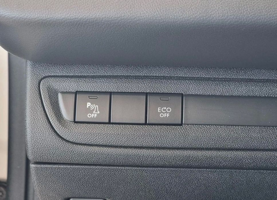 Peugeot 208 ano 2018