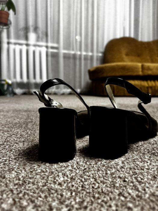 Продам туфлі 39 розмір