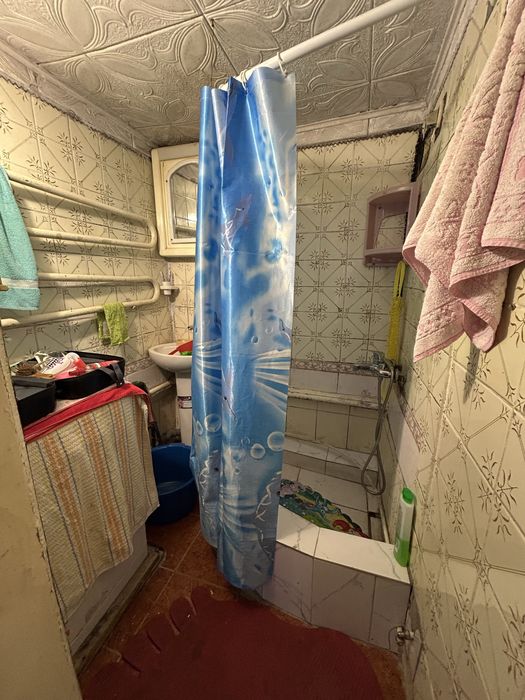 Продаю ДВА дома за ціною ОДНОГО, гараж, вул. 3 воєнна - Купорна
