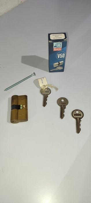Conjunto de canhão para porta com 3 chaves