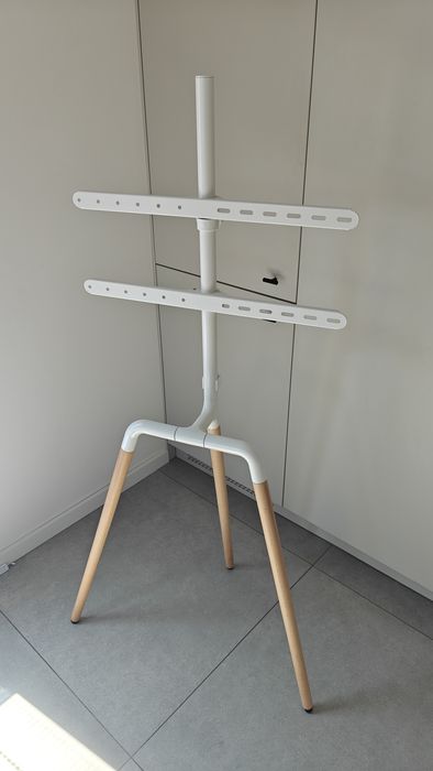 Stojak do telewizora - trójnóg, uchwyt, tripod
