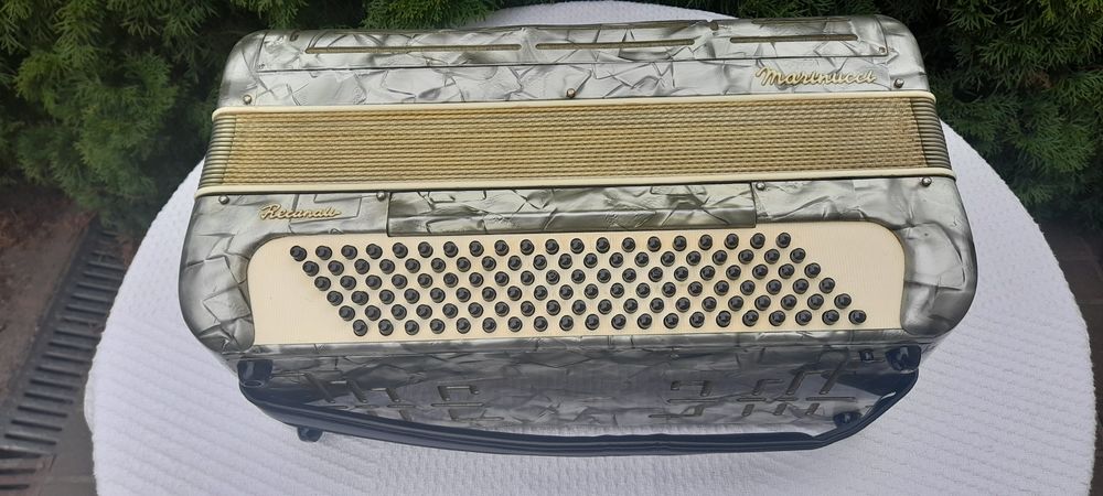 Akordeon Marinucci Musette 120 basów 4 chóry