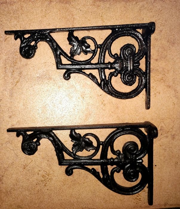 Poleias Antigas em Ferro